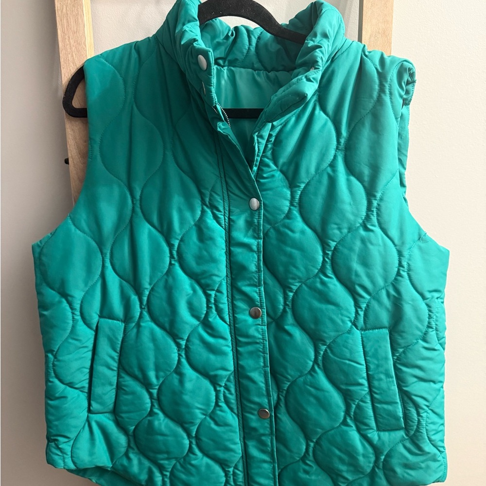 Women's Quilted Sleeveless Vest